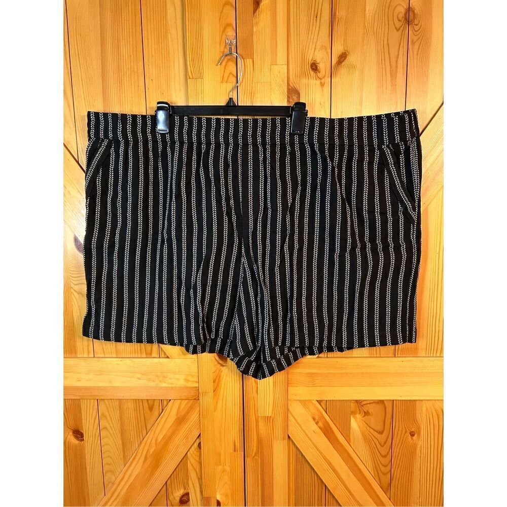 Sonoma goods for life easy pull on shorts 4X Nwt (4054)
